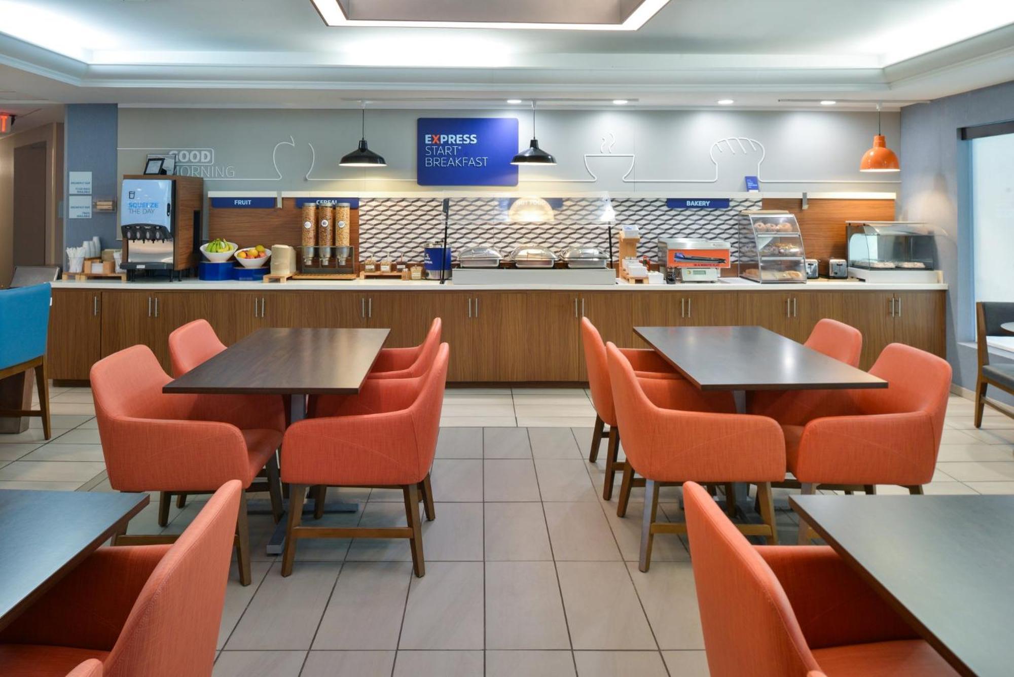 Holiday Inn Express Lewisburg - New Columbia By Ihg Exterior foto